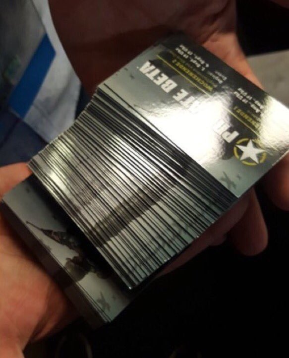 flashyourtwits's tweet photo. Giving away 75 beta codes, follow me and and tweet @Lemar asking him if he's quit singing to become a soccer player. #callofduty #ww2 #xbox https://t.co/JCAqR6NDiV