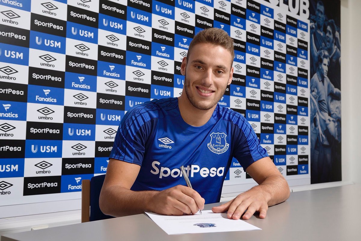 TransferRoom18's tweet photo. #SmallTransfers
B.Krkic(#Stoke->#Alaves)
N.Vlasic(#Split->#Everton)
Douglas(#Barça->#Benfica) https://t.co/bFSlOdzCdh