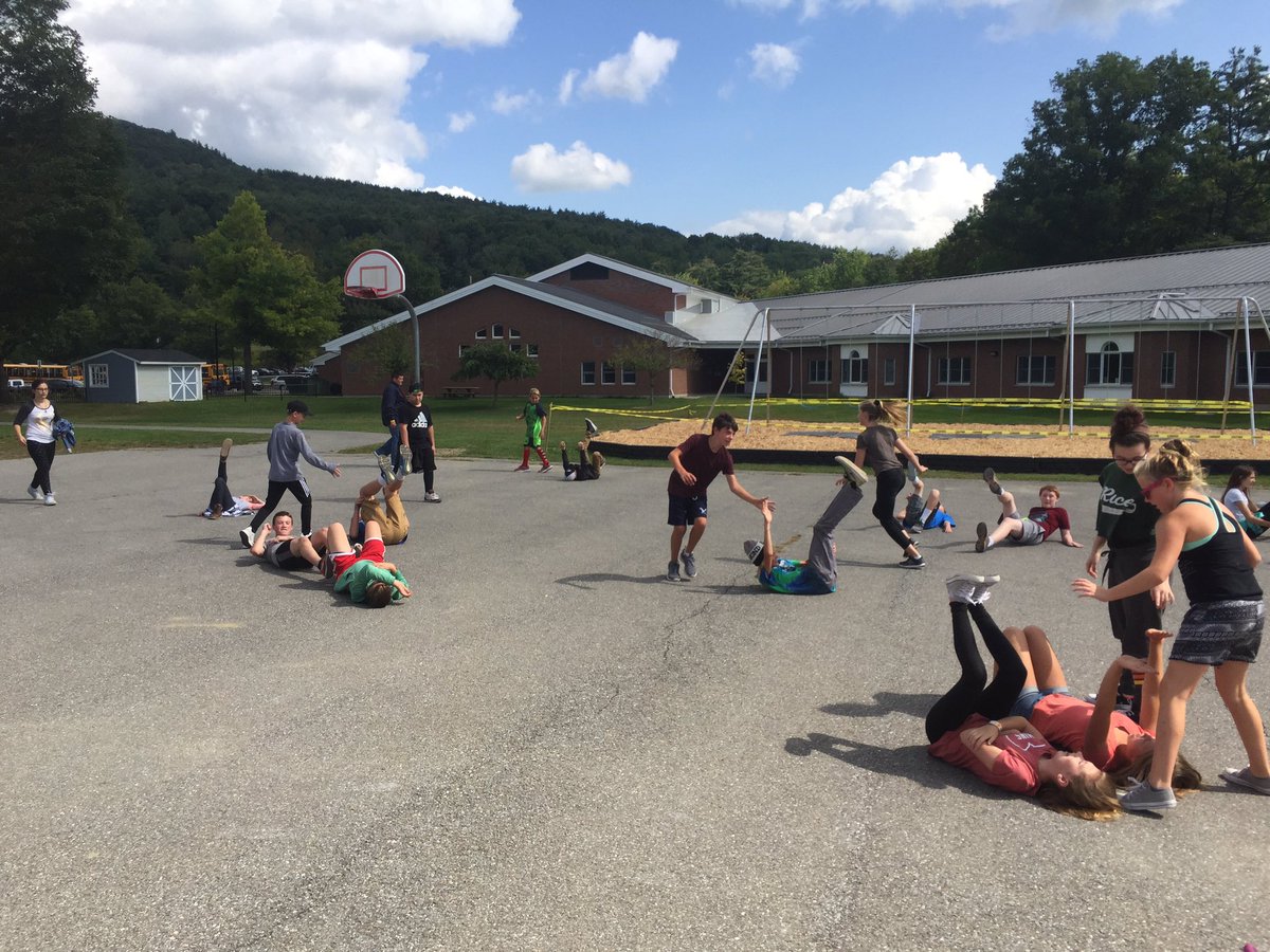 CHMSSequoia's tweet photo. Having a blast getting to know our new students! #teambuilding #asteroidgame #turtletag https://t.co/TTBdFagwiY