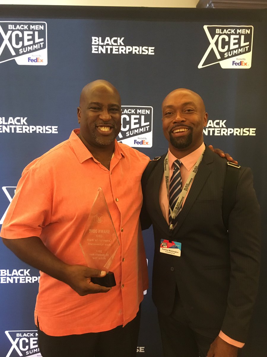 rodwashi's tweet photo. Meeting all my heroes!! I feel so blessed to share space with these guys! These are the moments that should be mainstream #BEXCEL @DoveSoars https://t.co/Zg8ftAhxLF