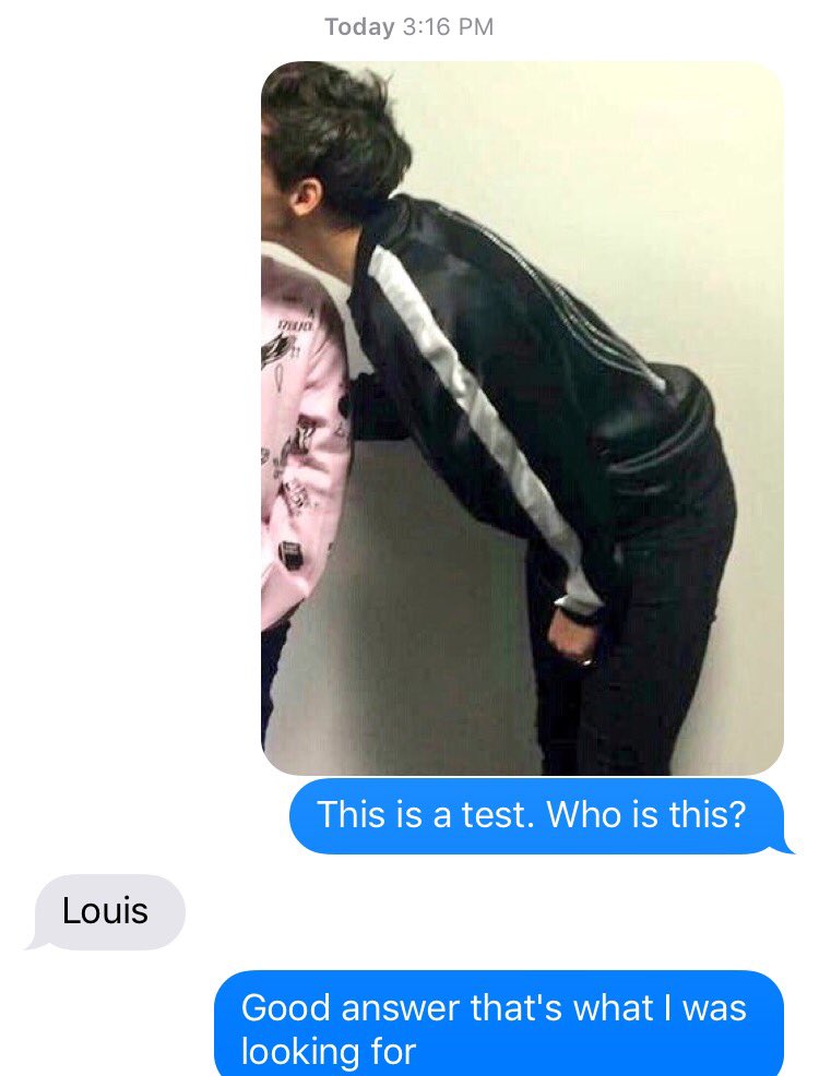 rogueskimo's tweet photo. Just cause I could, I asked my sister and a friend who they thought this pic was...this is what they said😂 https://t.co/x2NmzA49cG