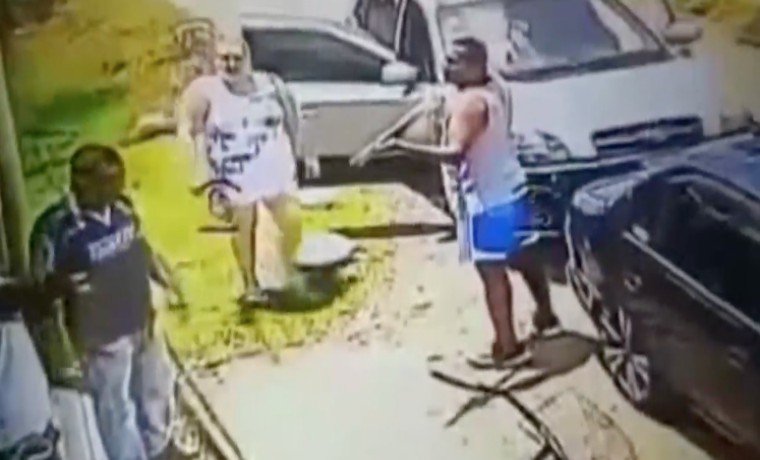 CaraotaDigital's tweet photo. No le gustó el pan que le vendieron a su esposa y le dio un escopetazo al panadero https://t.co/MxD2vZ4qs2 https://t.co/kQBHByWyAY