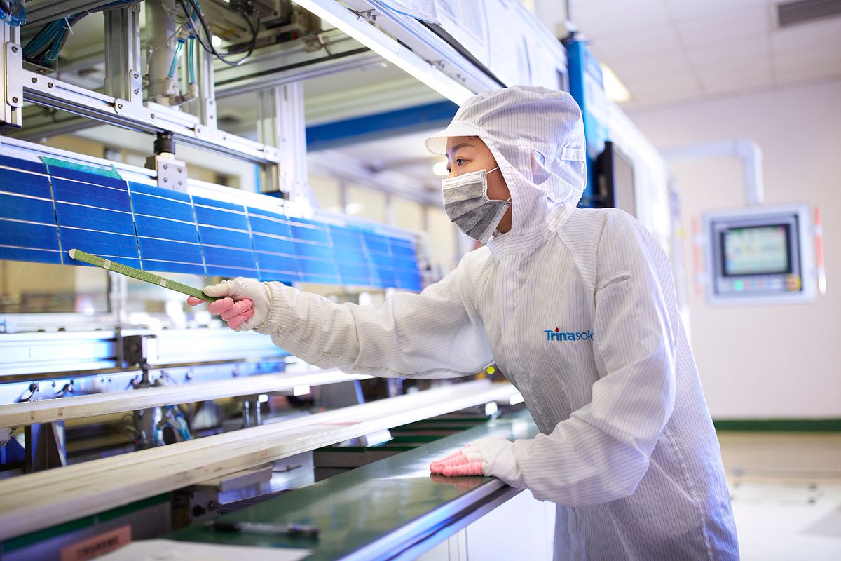 TrinaSolarUS's tweet image. Trina #Solar proudly announces being rated as a top performer in the Module #Reliability Score Card 2017: buff.ly/2glVxcP