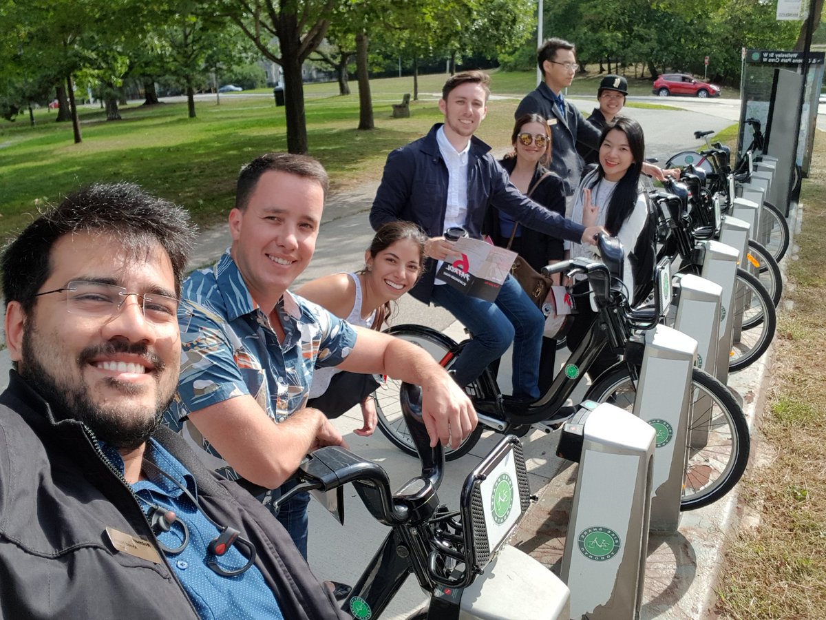 AhmadVoV's tweet photo. #Team4 #RotmanGBC #HEREWEGO #6patrol @ROTMANGBC #Bikefie Here's our Bikefie sponsored by @BikeShareTO ! https://t.co/ELZLRDS7GL