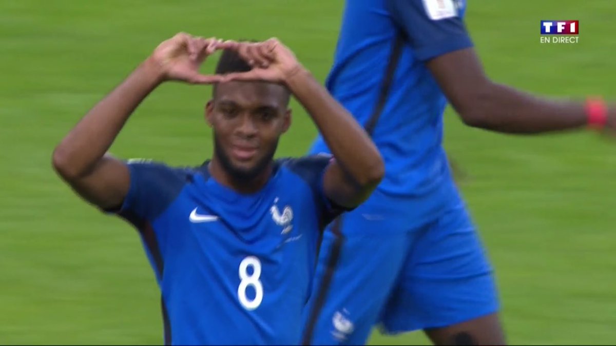 ActuFoot_'s tweet image. 🇫🇷 2-0 #FRAPBS