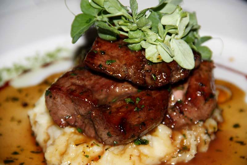 FoodBlogCT's tweet photo. Have you read our #review of @SteffaniesSSW yet? It's always one of my top recommendation! https://t.co/L6QIm5kVfg https://t.co/q8QrnEeRW8