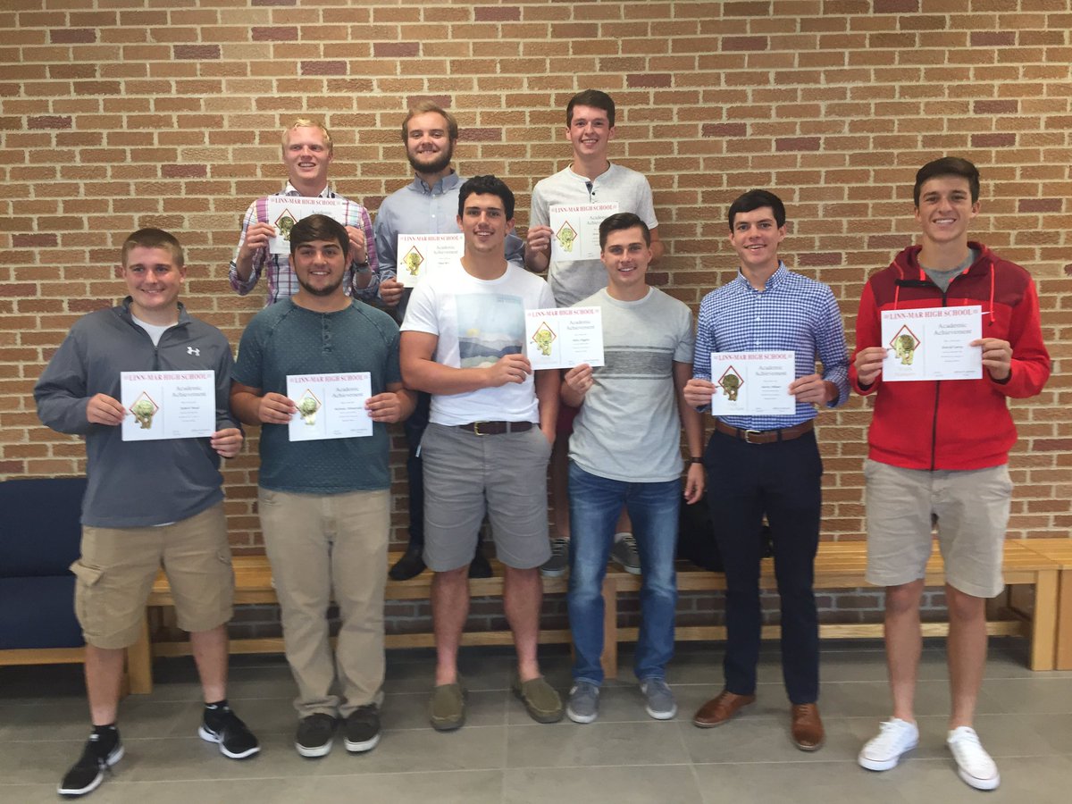 Congratulations to these Linn-Mar football seniors on their academic awards. Getting it done on the field and in the classroom!