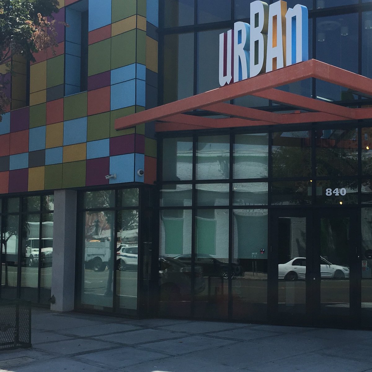 MakersQuarter's tweet image. Thank you @RepScottPeters for visiting @MakersQuarter!
@HumaneSmarts @UrbanDiscoveryA @fablabsd 
#FuseIntegration
#MQBlockD 
#InnovationHub