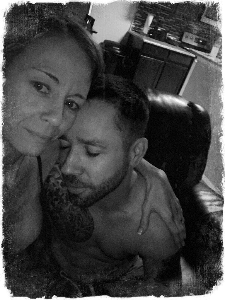 2012pmsCustom tweet picture