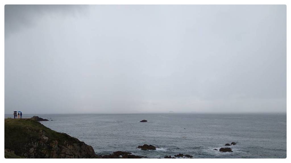 Le coup du parapluie

#parapluie
#pointedelavarde
#saintmalo
#dinard
#pluie
#mousson
#harvey … ift.tt/2hiLpjD