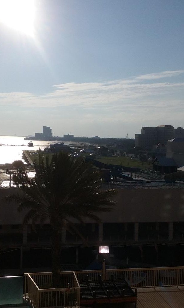 ChristyDay's tweet photo. @littlebigtown @rdccrna we've arrived in Biloxi. Going to be an awesome sunset. Can't wait to see y'all tomorrow. https://t.co/5Zmmlhleiv