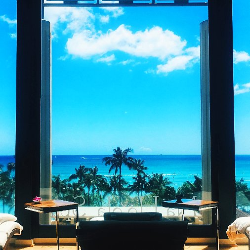 HyattWaikiki's tweet photo. Minimize muscle soreness from a day at the links with the new golf massage at #NaHoOlaSpa. https://t.co/qYxdbMuY5Y #waikiki #hyattregency https://t.co/S4PETIuXop