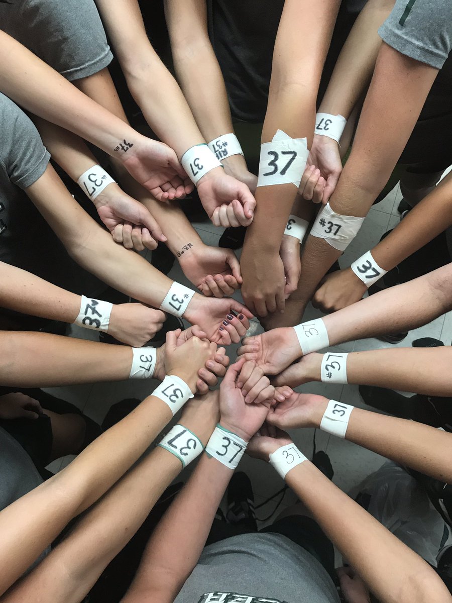 StetsonWSoccer's tweet photo. This one's for you, Nick. #NB37 #stetsonstrong #hatterfamily https://t.co/tUGRufANAn