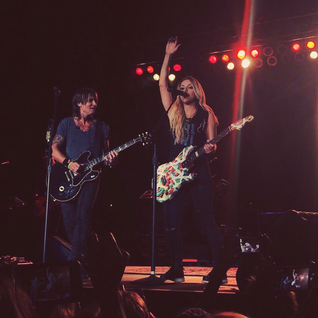 lindsayell's tweet photo. Last night. Thanks for having me @keithurban! #Allentown you were ๐๐ผ. ๐ธ: @LindsayEllFans https://t.co/ztpur1etmM