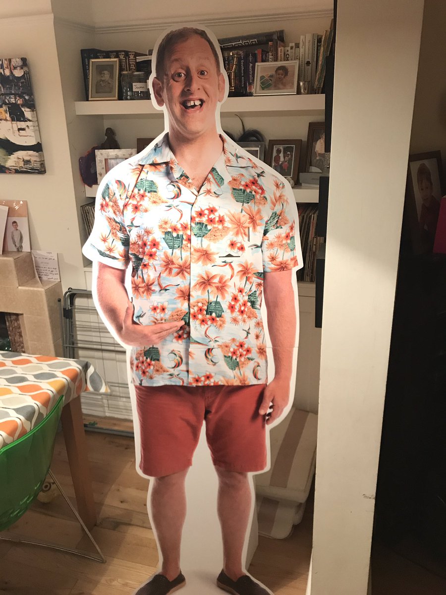 DLGoldenberg's tweet photo. Nothing like coming home after a long day at work to a life size poster off yourself #bloodyhilarious !!!!!!!
It's stearing at me!!!!!! https://t.co/P7JX85D1gn