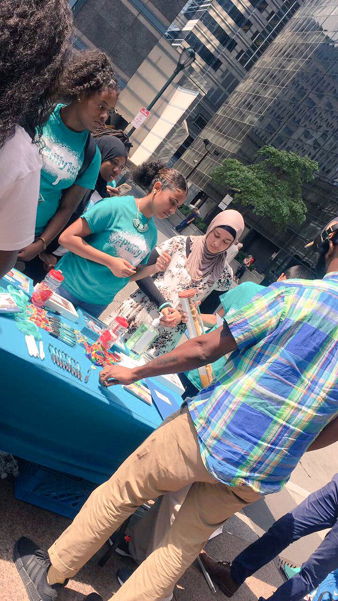 _Philly1st's tweet photo. Our Center City Pop Up was a huge success! Philly will be the first city in the U.S to have a ZERO percent youth smoking rate! #smokefreephl https://t.co/3h0PMscEtL