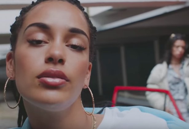 MossBlogRadio's tweet image. #SEÉ: @JorjaSmith and @Preditah 90s UK Garage inspired single, On my Mind on #Youtube goo.gl/X8eKGQ