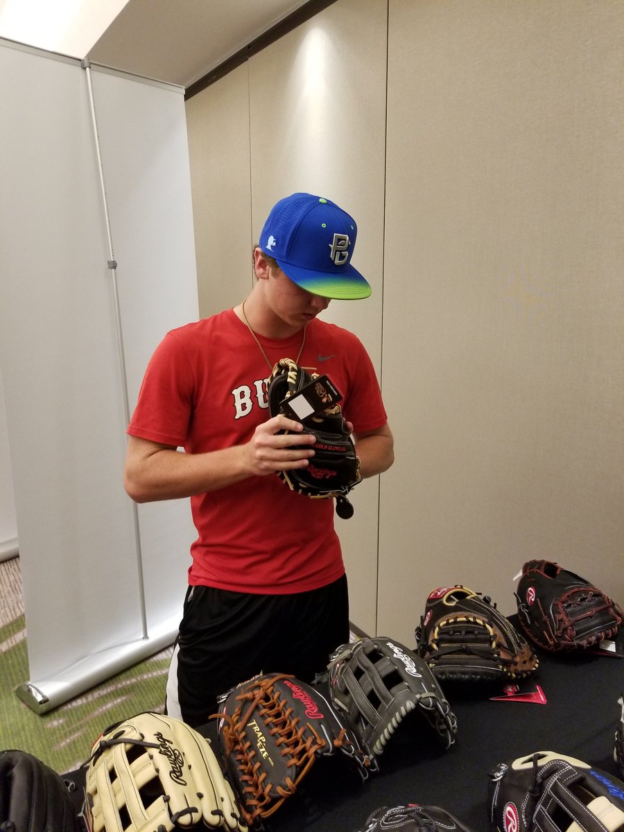 RawlingsSports tweet picture