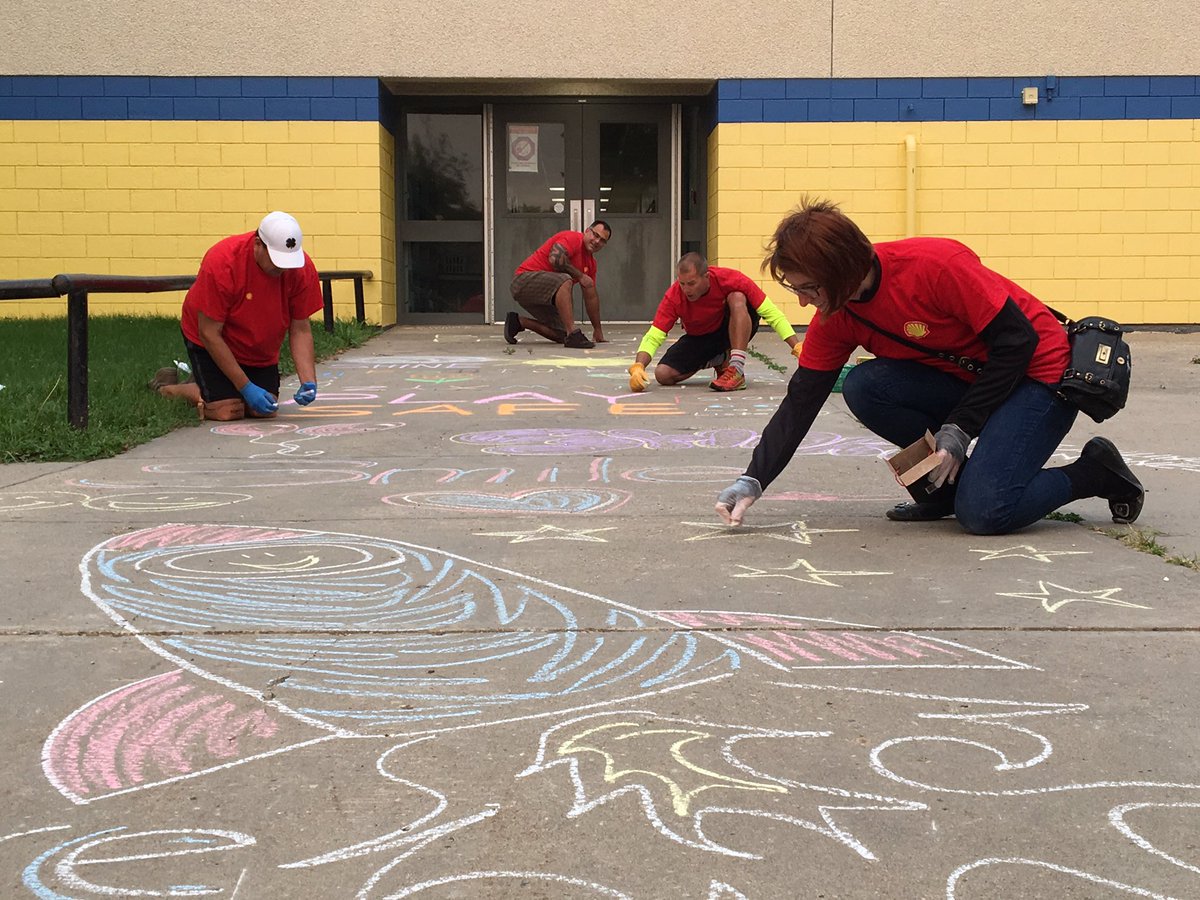 ICYMI - <a href="/Shell_Canada/">Shell Canada</a> #fuellingkindness yesterday at <a href="/eips/">Elk Island Public Schools</a> &amp; <a href="/EICSTalks/">EICatholicSchools</a> in #shpk, #fortsask &amp; #bruderheim goo.gl/JjpBXo