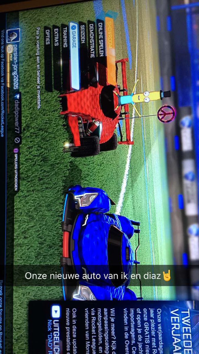 KingGamersNL's tweet photo. Our New car from me and Diaz #KingGamersNL #KGNL #Nederland #RocketLeague https://t.co/mUM8xML7sH