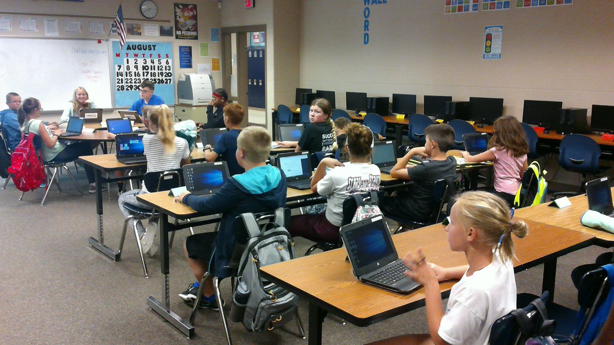 Buffett_DigMed's tweet photo. Shutting down our devices in BCD to ensure a fresh start in the morning! #1to1WeGotThis #prodceduresandroutine @BuffettMagnet @TechTolliver https://t.co/jACrFwAbRV