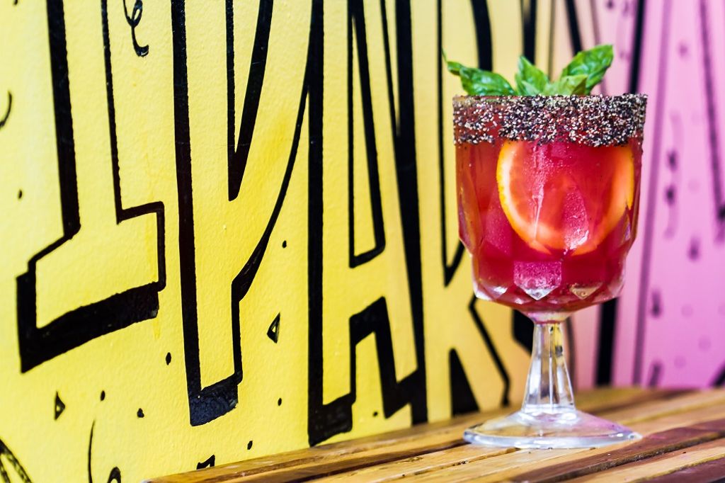 Radiosobe's tweet photo. Thirsty? Happy hour starts at 6! Enjoy $4 shots, $5 wine &amp; beer, and $6 cocktails until 10 PM. #radiosobe #happyhour https://t.co/ZUWL82oSzE