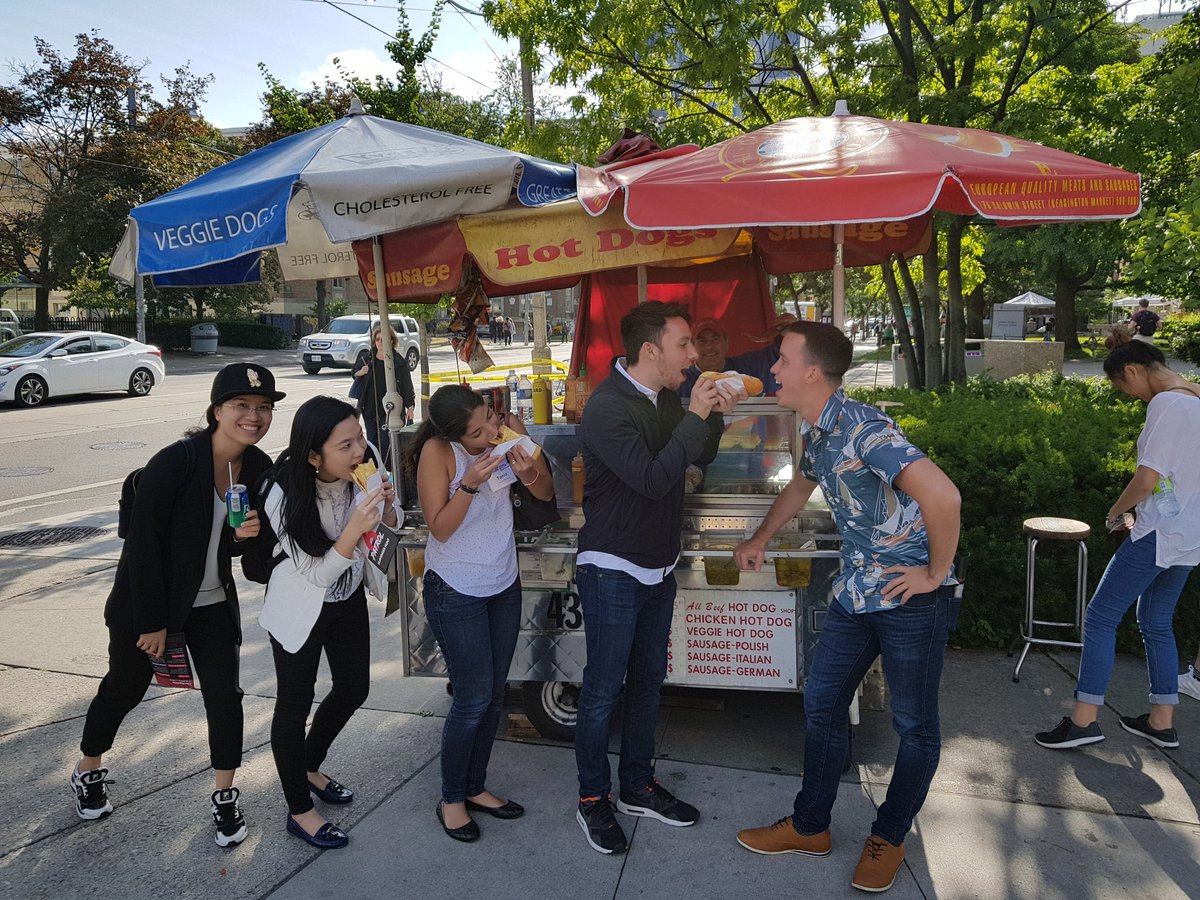 AhmadVoV's tweet photo. #Team4 #RotmanGBC #HEREWEGO #6patrol @ROTMANGBC Andy's always going to be our #StreetFoodie :D https://t.co/FzF54C0vIZ