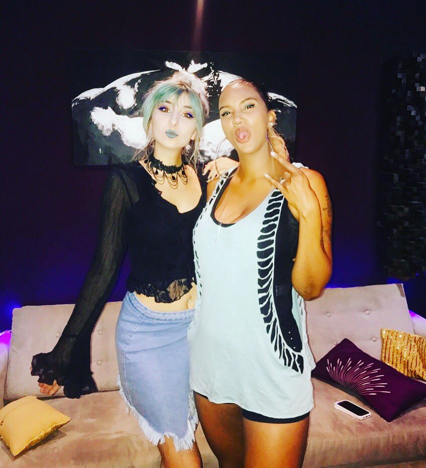 IamRamaDuke's tweet photo. Women crush alert!!!And the VOICE🤘great session today! check out my girl @TheAlexaVilla #rockstar #amazing #lyrics #musiclife #imafan https://t.co/4cAcPFCD8Y