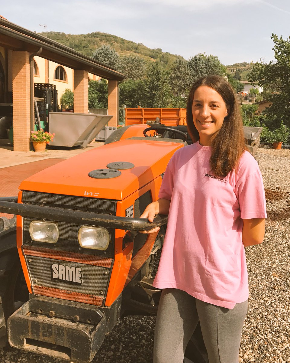 SarahAbbottMW's tweet photo. #meandmytractor: Giulia #Franchetto starting her #vintage2017 in #SoaveWine. Cheeky glass of #torbolin (baby wine that's still fermenting). https://t.co/Nyrj0k01ZP