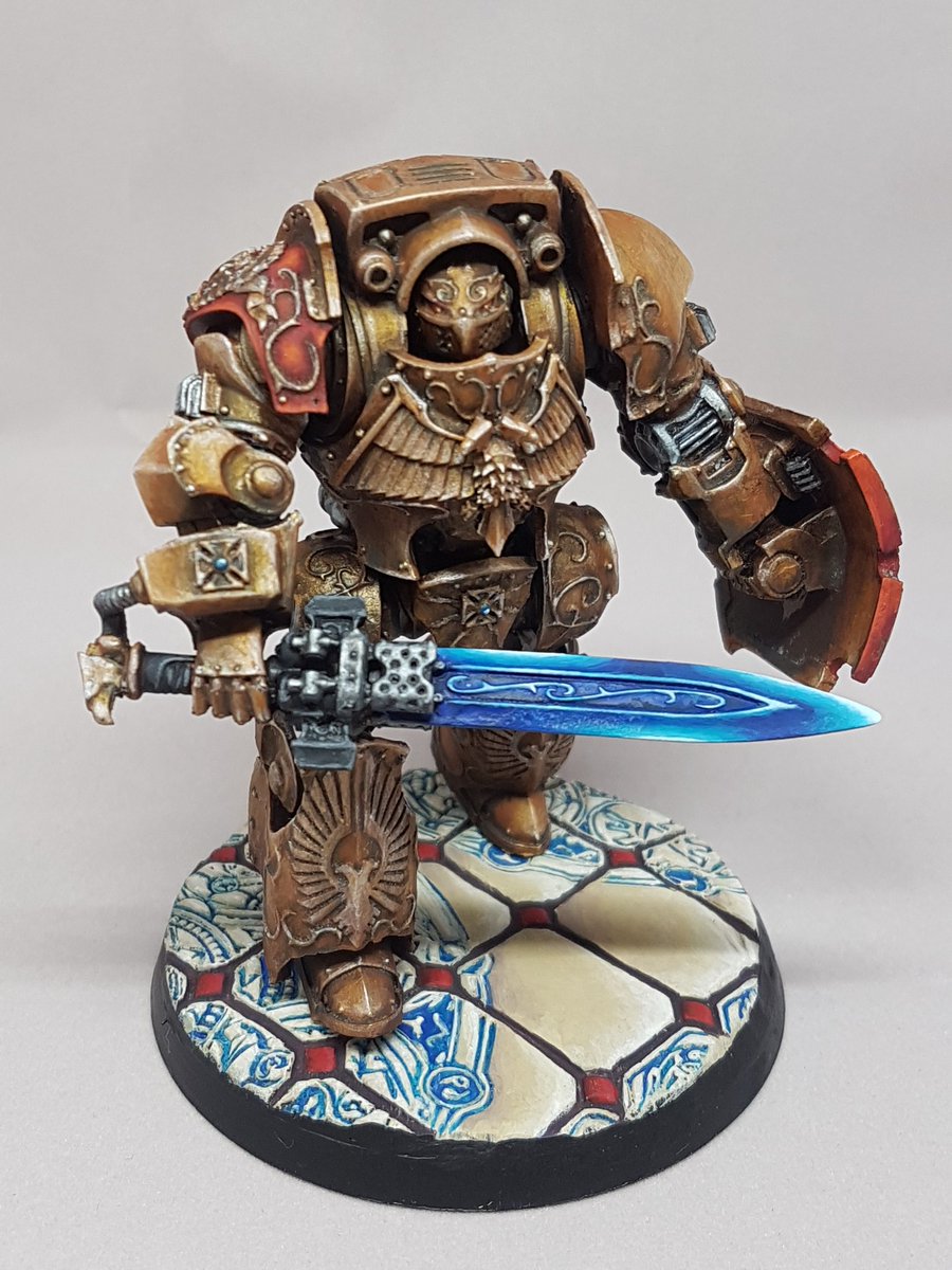 roydiprose's tweet photo. Custodes Dreadnought done. Cant wait to stomp on some heretics #New40k https://t.co/RBBPZHbEa3