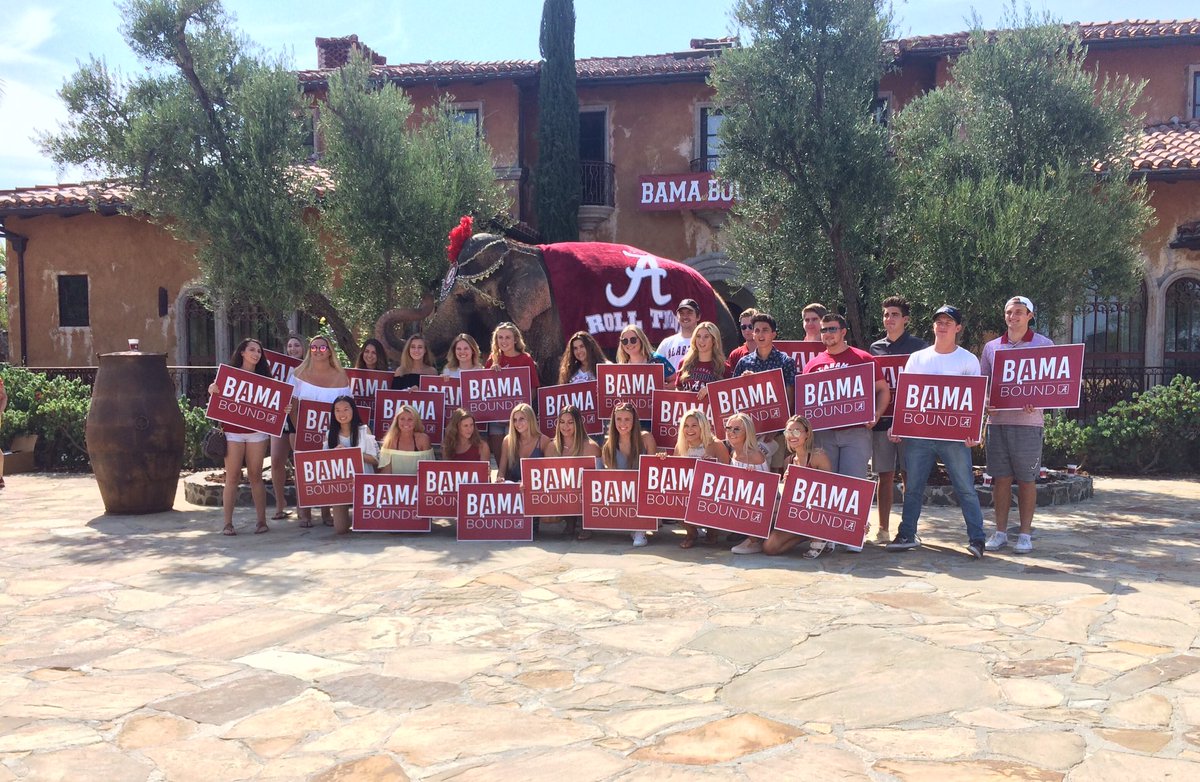 Bama_SoCal's tweet photo. UA will be @OaksChristian Friday, Sept. 1 at 9:15am. Chances are you know somebody attending Bama. Come find out why you should too! https://t.co/wH14CVgTtN