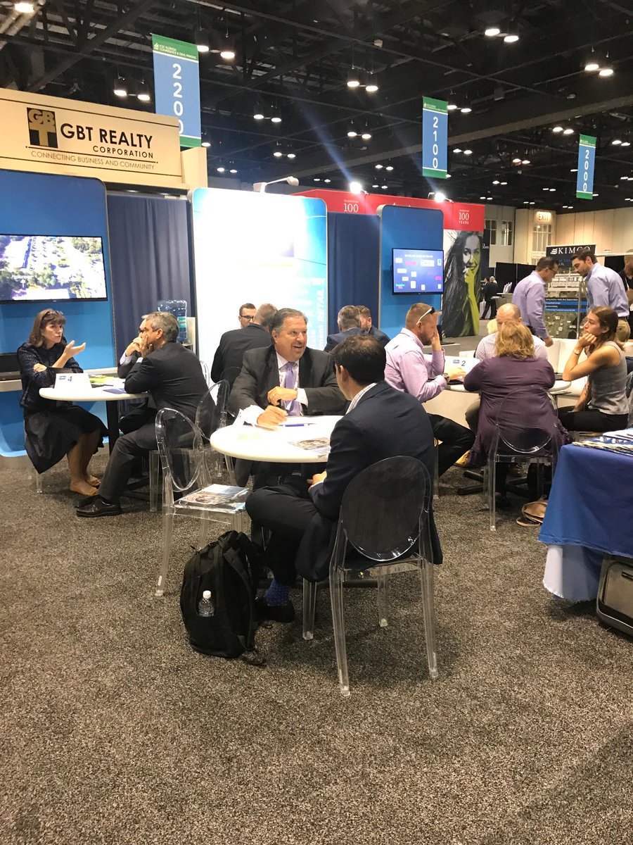 ColliersOrlando's tweet photo. Our retail teams had an amazing time meeting everyone at @ICSC Florida! We'll do it all again next year! #CRE #ICSCFL https://t.co/hyNKdoXk8i