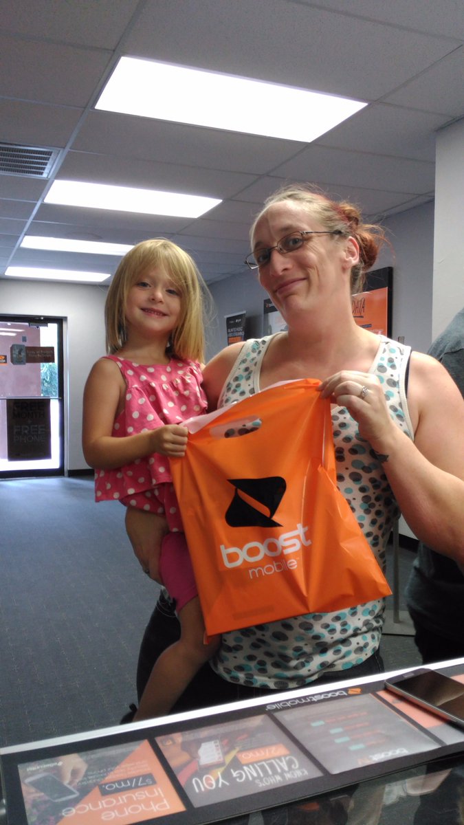 Easywireless7's tweet photo. @boostmbilerandy  https://t.co/6kImd9sG3Y