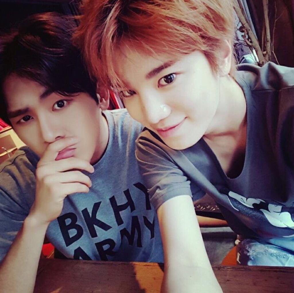 sungjongpics's tweet photo. thank you for staying with us for seven years 💜 https://t.co/F6NalXm0Dv