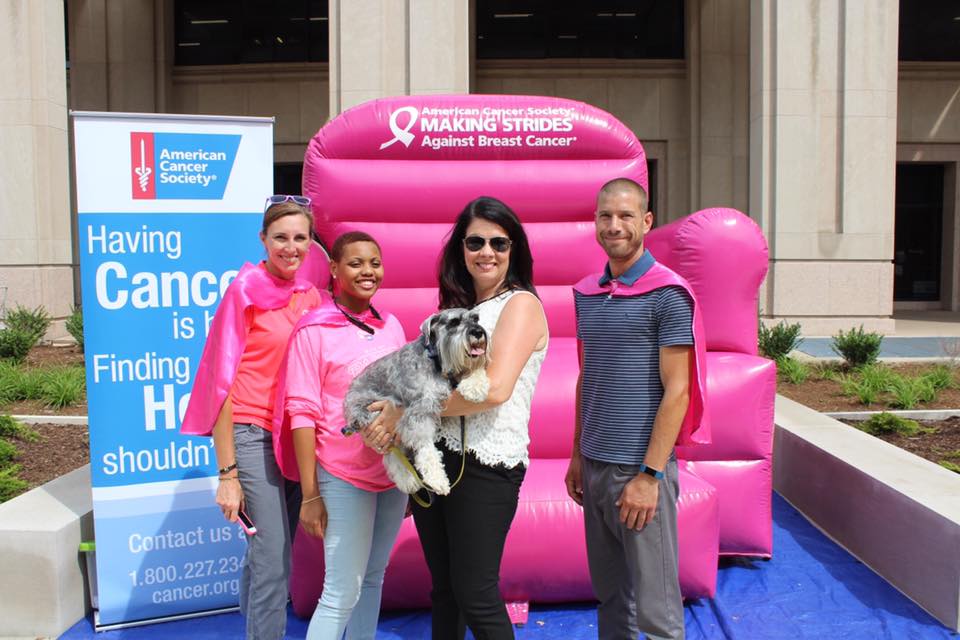 CristoReyIndy's tweet photo. @ACSIndiana @MSABCIndy She even got to meet @FLJanetHolcomb! #cristoreyproud #bigpinkchair https://t.co/fGIHQ53DIg