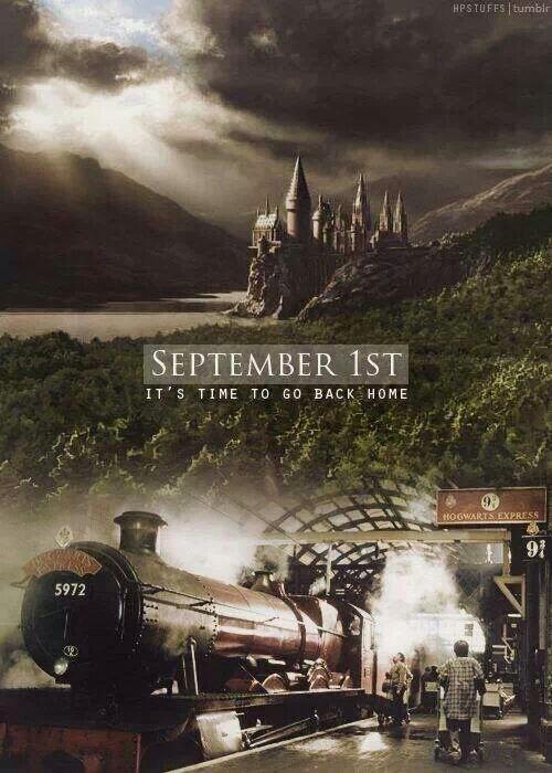 Hogwartssite's tweet photo. Ya es 1 de septiembre. Es hora de volver a casa. https://t.co/o2ZnjteTqT