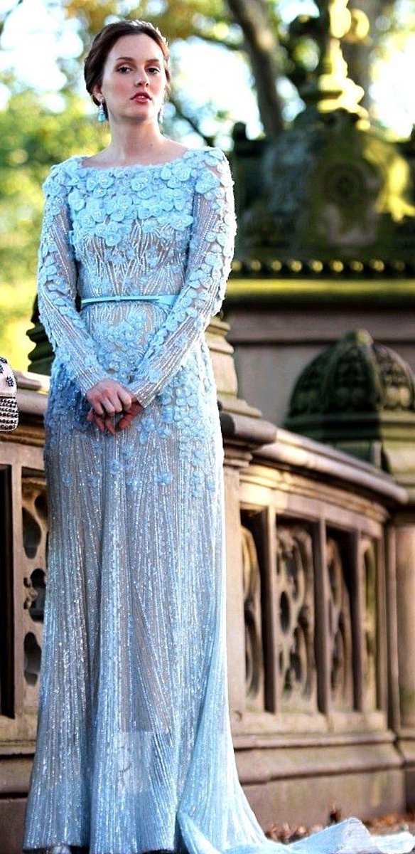 flochaparrotab's tweet photo. No voy a superar esta pareja JAMÁS. Ni tampoco voy a superar el tremendo vestido de Blair ❤️ https://t.co/nJfI24hWy0