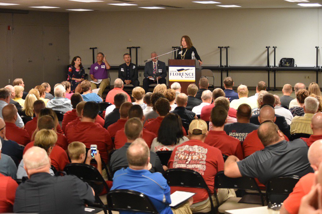 KyLeagueCities's tweet photo. Another packed house in Florence for the CERS Separation & Stability Forum. #freeCERS https://t.co/HzGAXHvqPg