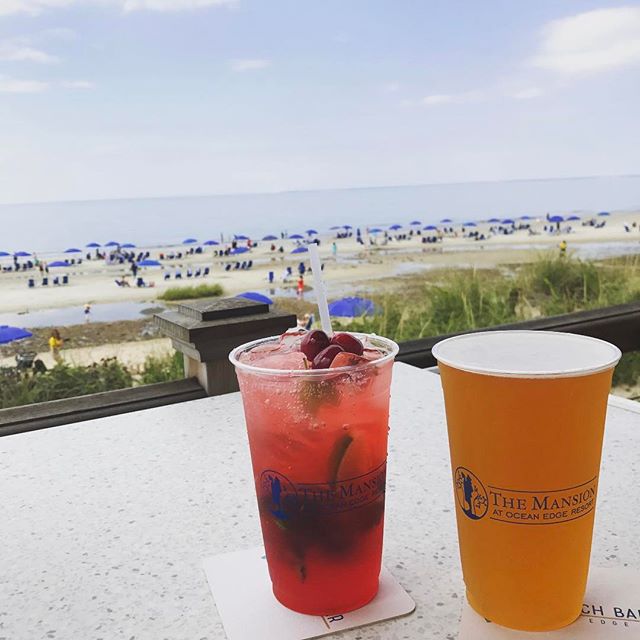 OceanEdgeResort's tweet photo. Cheers! Enjoy &amp; pls let us know if you need anything! RT @EzraHendrickx: Beach Bar at @oceanedgeresort to start date night &amp; LDW https://t.co/CP39seDfRp