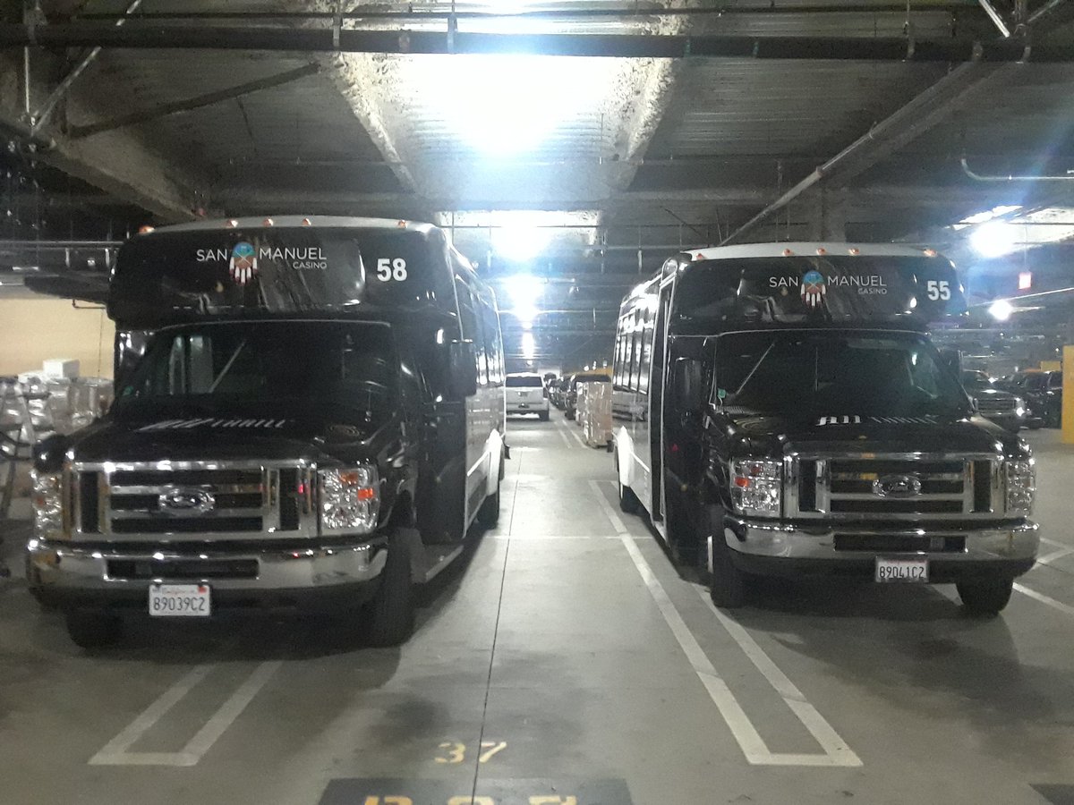 DrDecalsInc's tweet photo. San Manuel Shuttles #wrapscon #wrap #wraps #drdecals #Graphicinstaller https://t.co/iGkm2pQR4T