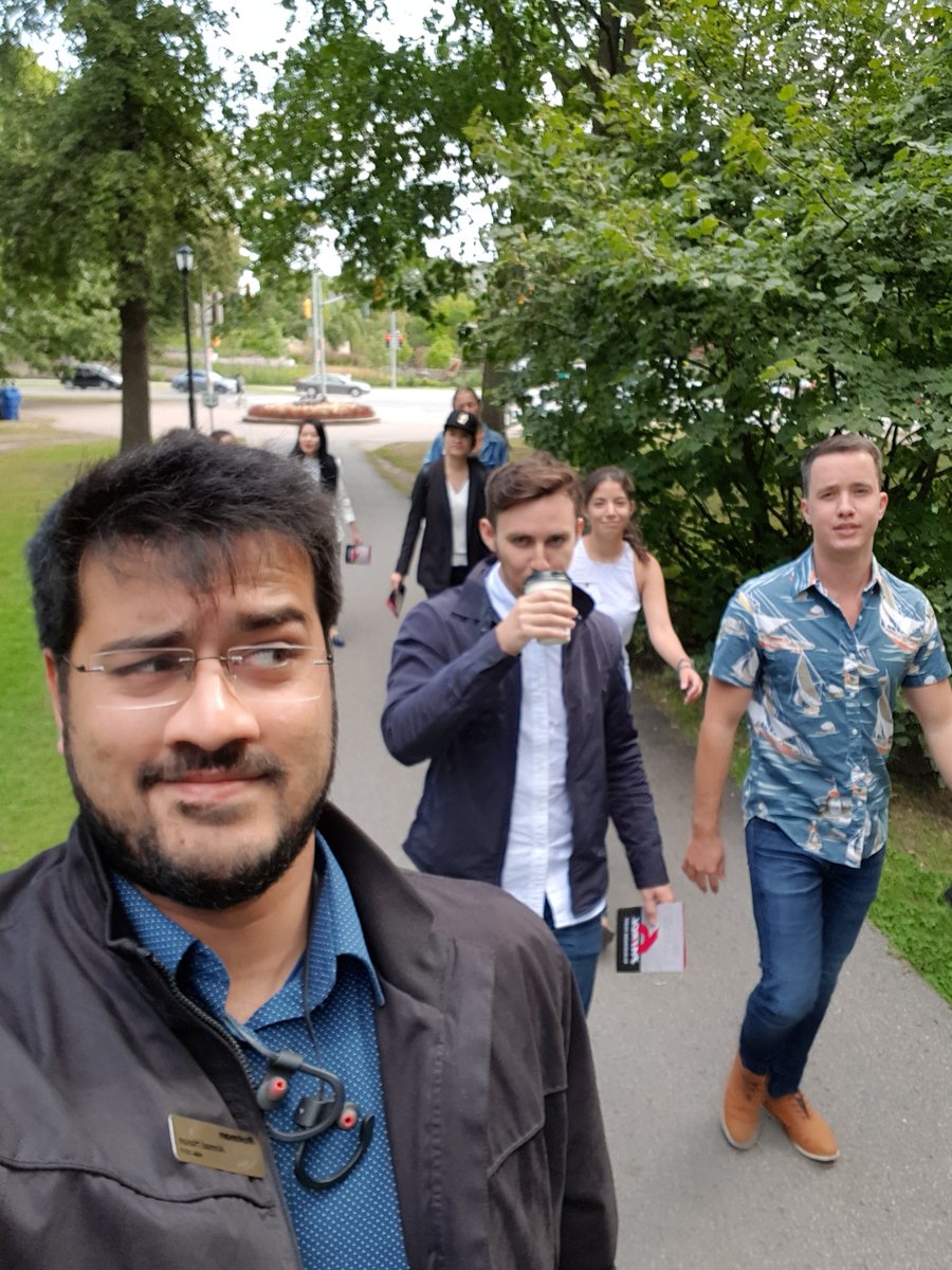 AhmadVoV's tweet photo. Patrolling #GreenTO #Team4 #RotmanGBC #HEREWEGO #6patrol @RotmanGBC https://t.co/IMoq5cfF6x