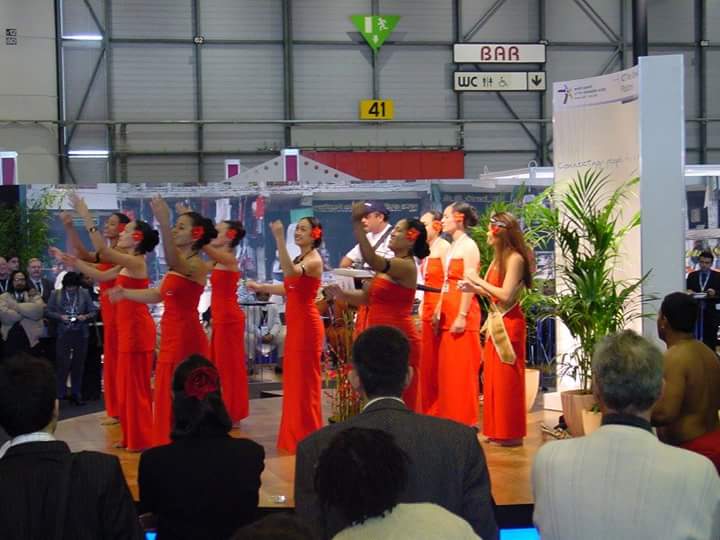 bridgy_i's tweet photo. #ThrowbackThursday
Performance in Geneva Switzerland❤ #samoandancing https://t.co/K7qQMfchey