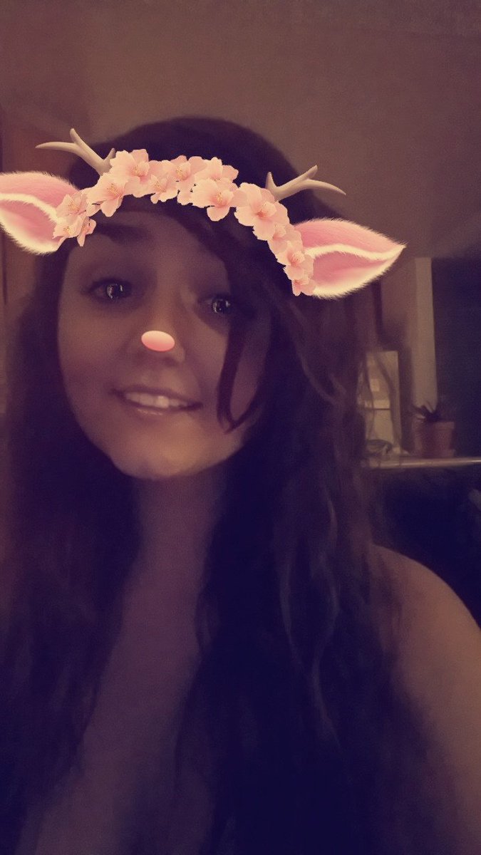liltinsy's tweet photo. #SelfiesForAriana 
😘 https://t.co/KpKacIiLGs
