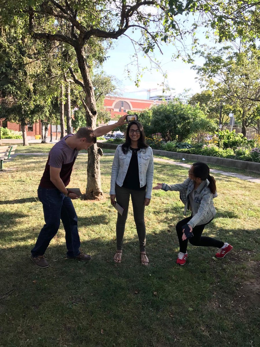 cstauft's tweet photo. #Team7 Found a pretty fancy Queen in a pretty fancy park! #SitinQueen @RotmanGBC https://t.co/ceQCVfWmbR