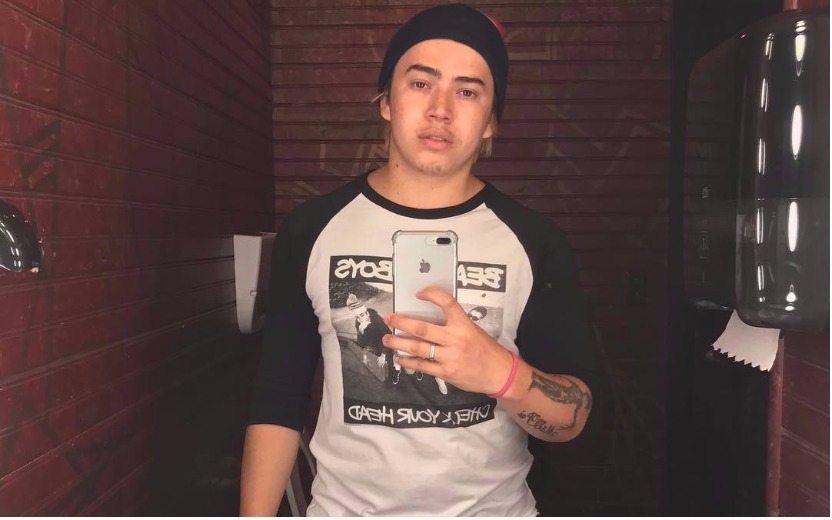 todateen's tweet photo. 12 curiosidades sobre o youtuber Whindersson Nunes https://t.co/Lg8URa8QPa https://t.co/FlTP1Vovlj