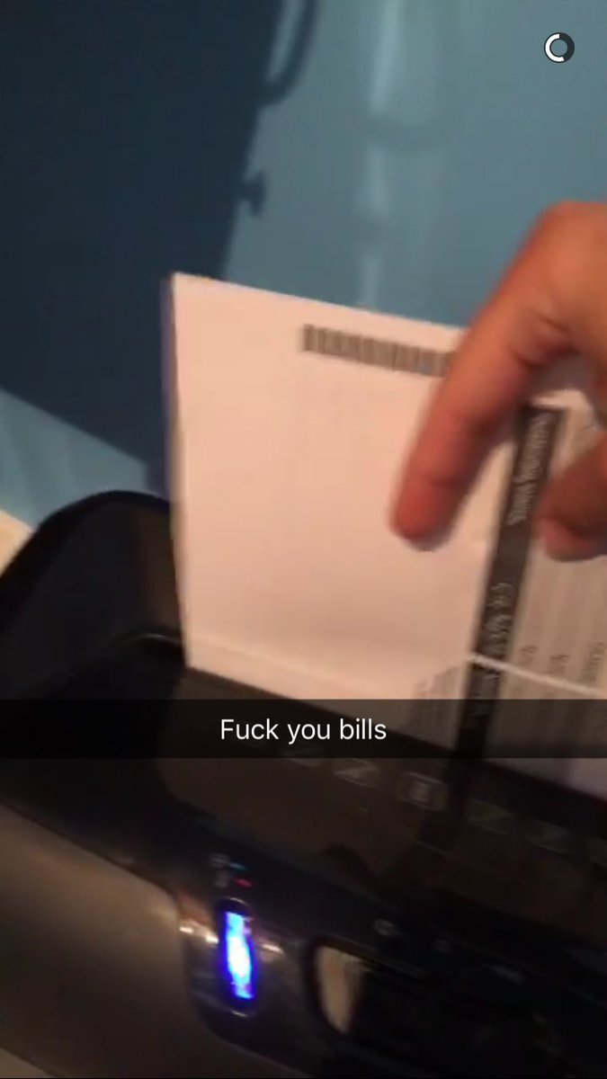 amyjohanna3's tweet photo. Today, a friend of mine taught me that bills don't count if you shred them #goodthinkin https://t.co/57FnilgTHU