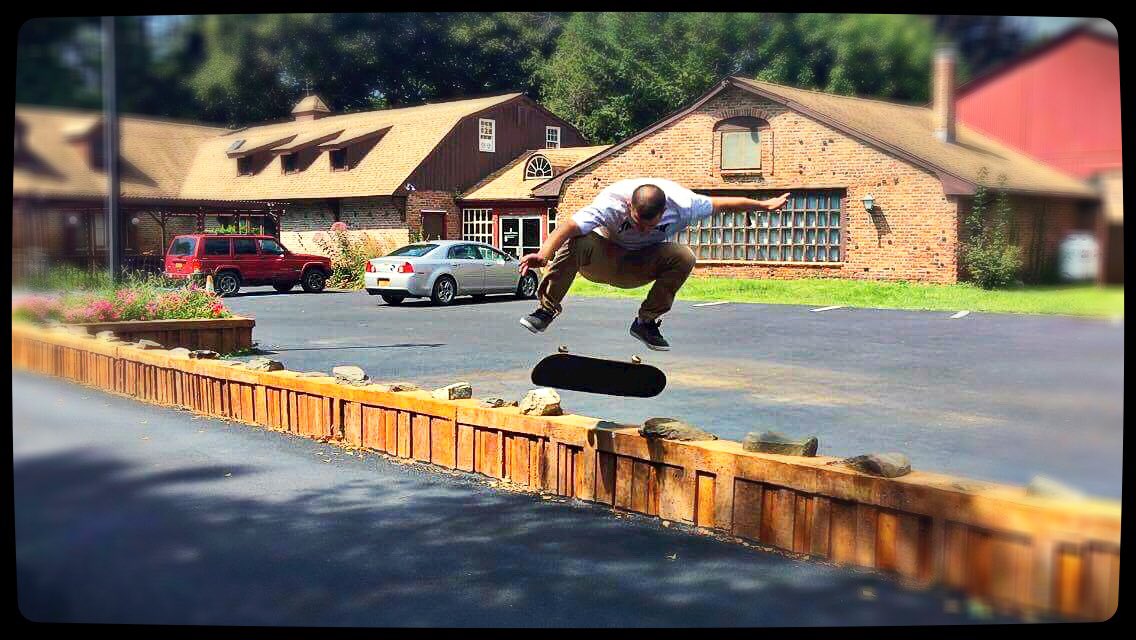 DevilStDecks's tweet photo. Kick flip from Schemy for the long weekend...
#devilstreetdecks #teamdsd #schemy #skatelife #skateeverydamnday #skatefam https://t.co/HeR9LJ2wqV