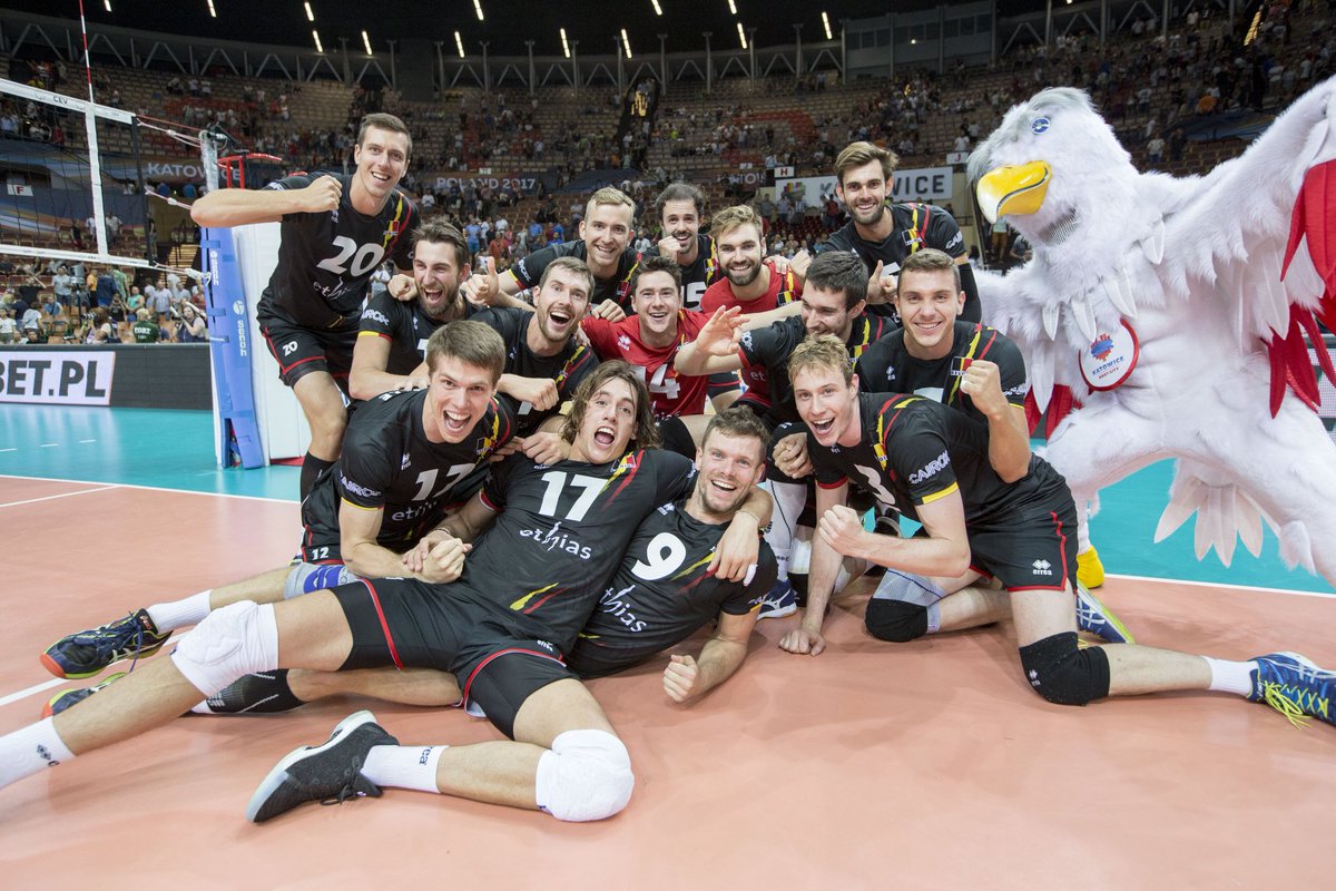 SimonVdVoorde's tweet photo. SEMI FINAL IT IS! 
@belreddragons  ARE ON FIRE! 🐉🎉🐉
@CEVEuroVolley https://t.co/VLdeftxTMq