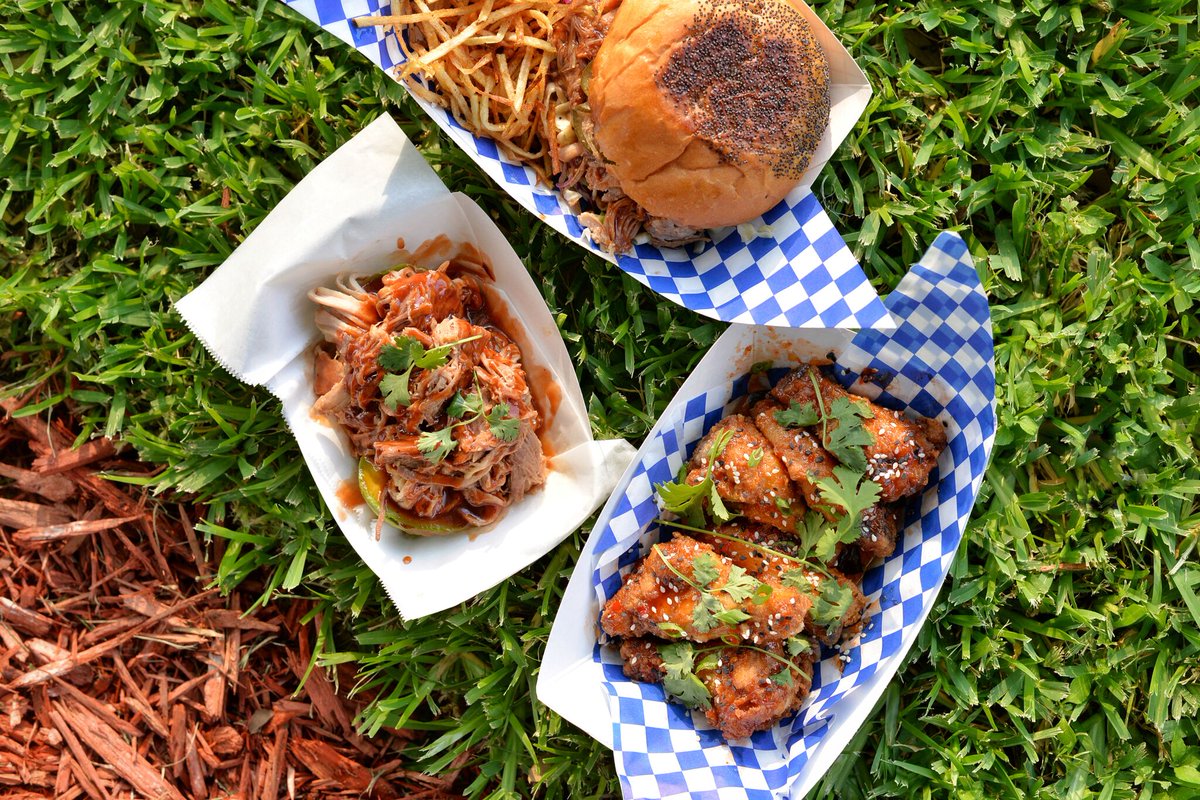 Take in some scenery while you dine today for #NationalEatOutsideDay! 🌳 <a href="/boxstreetsocial/">The Box Street Social</a>