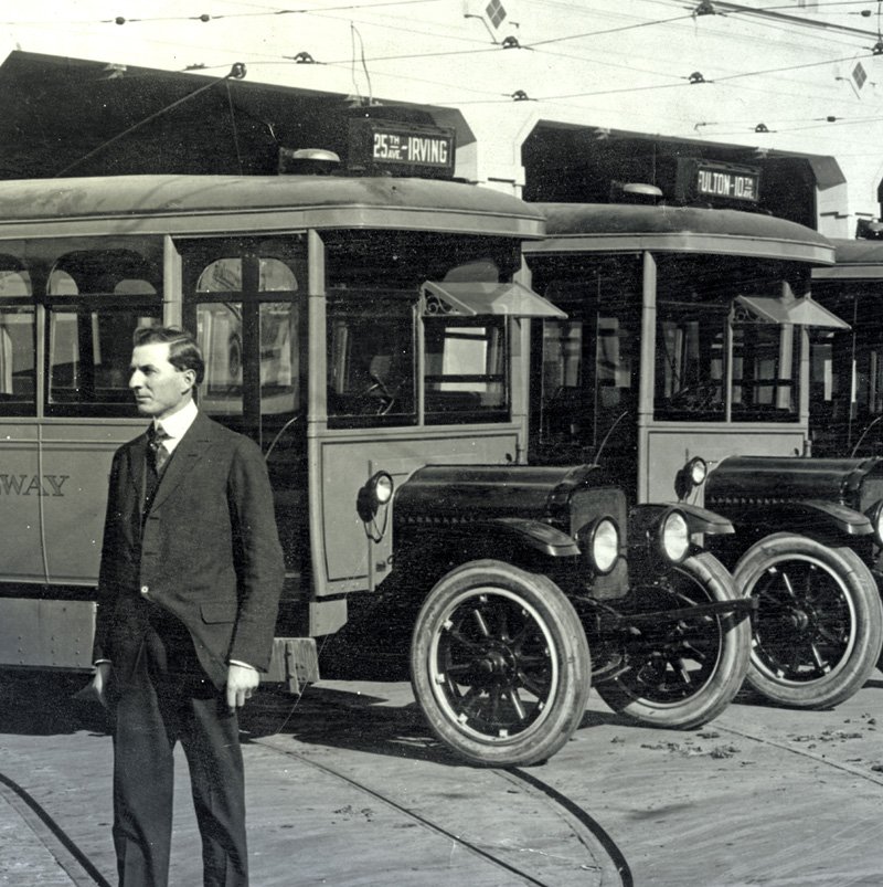 #sfmuni GM Fred Boeken in #1918 w/Muni's 1st fleet of new buses. Muni bus svc started 100yrs ago in 1917 #sfhistory #fromthearchive